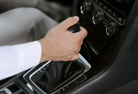 عواقب رانندگی با دنده خلاص