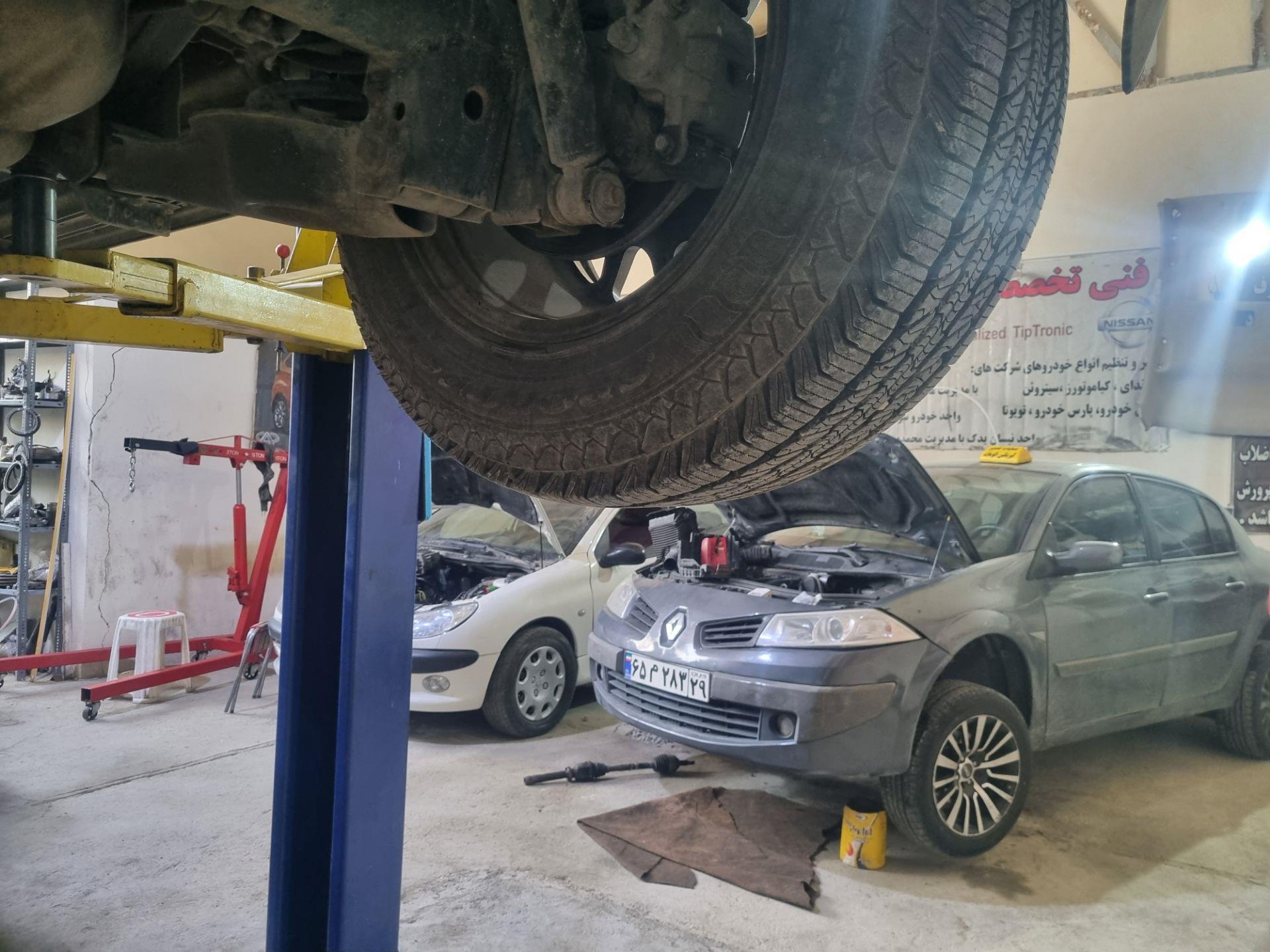 فروش درب پوش عقب گیربکس اتوماتیک مگان