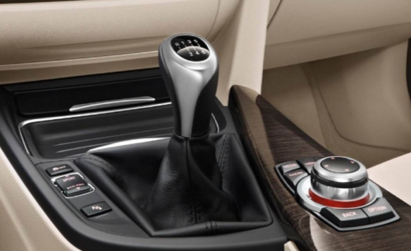 تعمیر گیربکس اتوماتیک بی ام و BMW 428i در تعمیرگاه گیربکس اتوماتیک ایران اروپا 