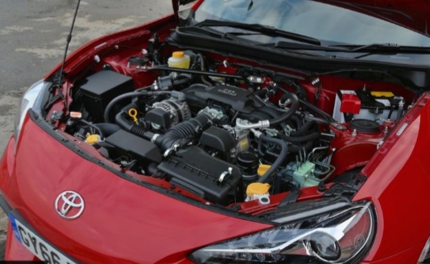 تعمیر گیربکس اتوماتیک تویوتا GT86 در تعمیرگاه گیربکس اتوماتیک ایران اروپا 