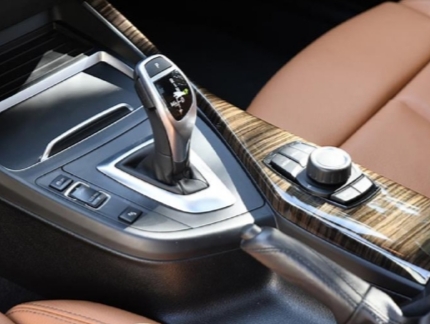 تعمیر گیربکس اتوماتیک بی ام و BMW 120i در تعمیرگاه گیربکس اتوماتیک ایران اروپا 