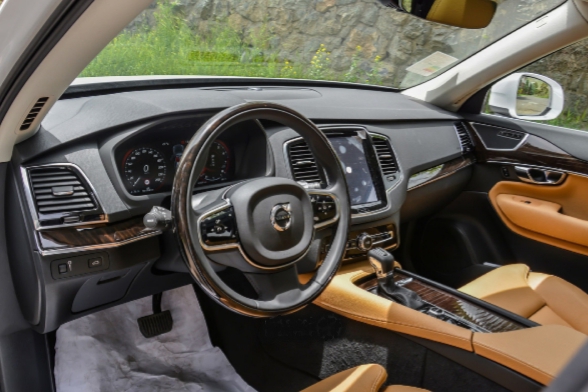 تعمیر و فروش گیربکس اتوماتیک ولوو XC90 با گارانتی معتبر ایران اروپا 