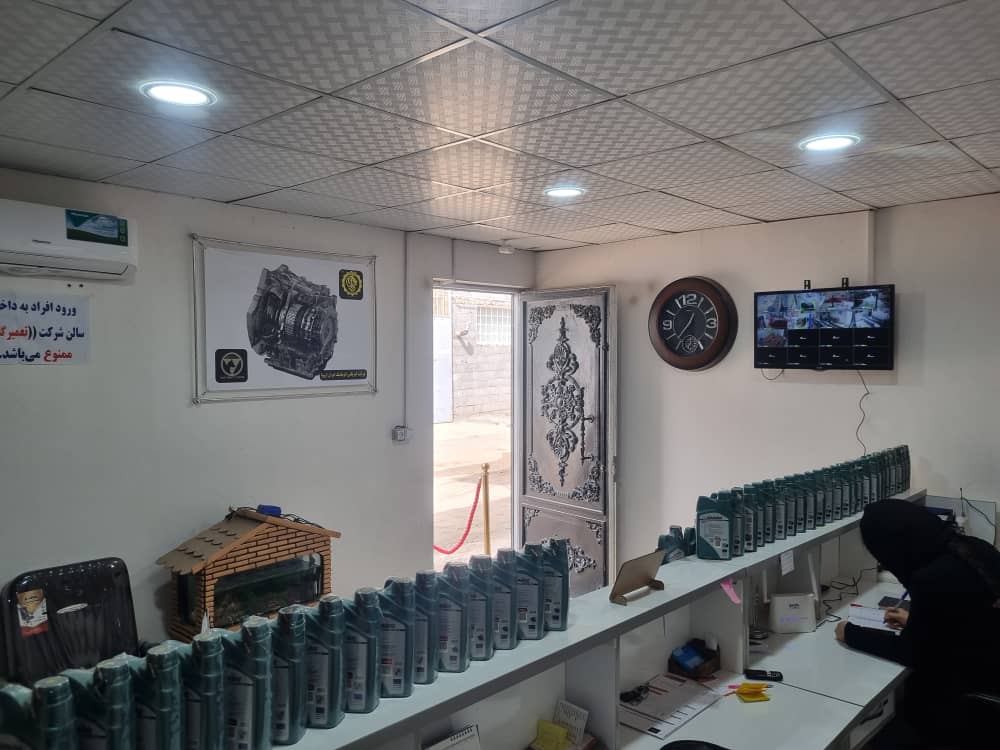    بخش دیگری از افتخارات پله ای گیربکس اتوماتیک ایران اروپا معتبر ترین برند شرکت (تعمیرگاه )در صنعت تعمیر و فروش گیربکس اتوماتیک هیوندا، کیاموتورز، تویوتا، لکسوس، بنز، BMW X6  